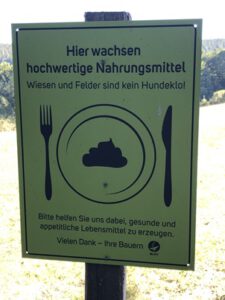 Kein-Hundeklo-225x300 Hund