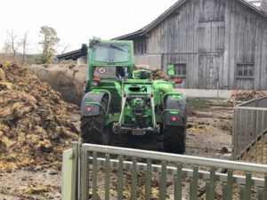 Traktor-300x225 Kapital